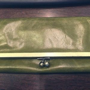 Hobo Tri-fold magnetized wallet